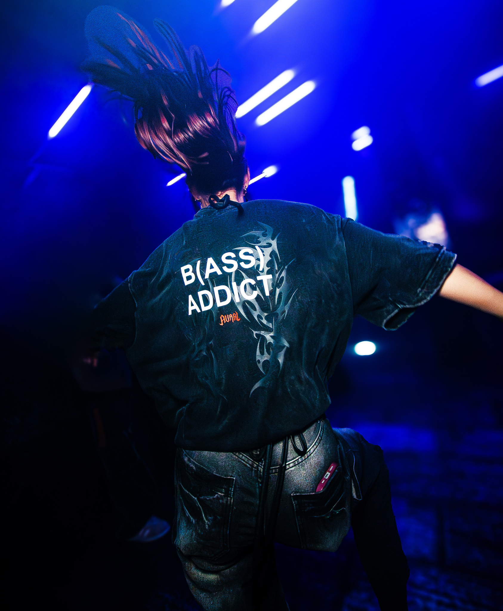 B(ASS) ADDICT AURAL TEE